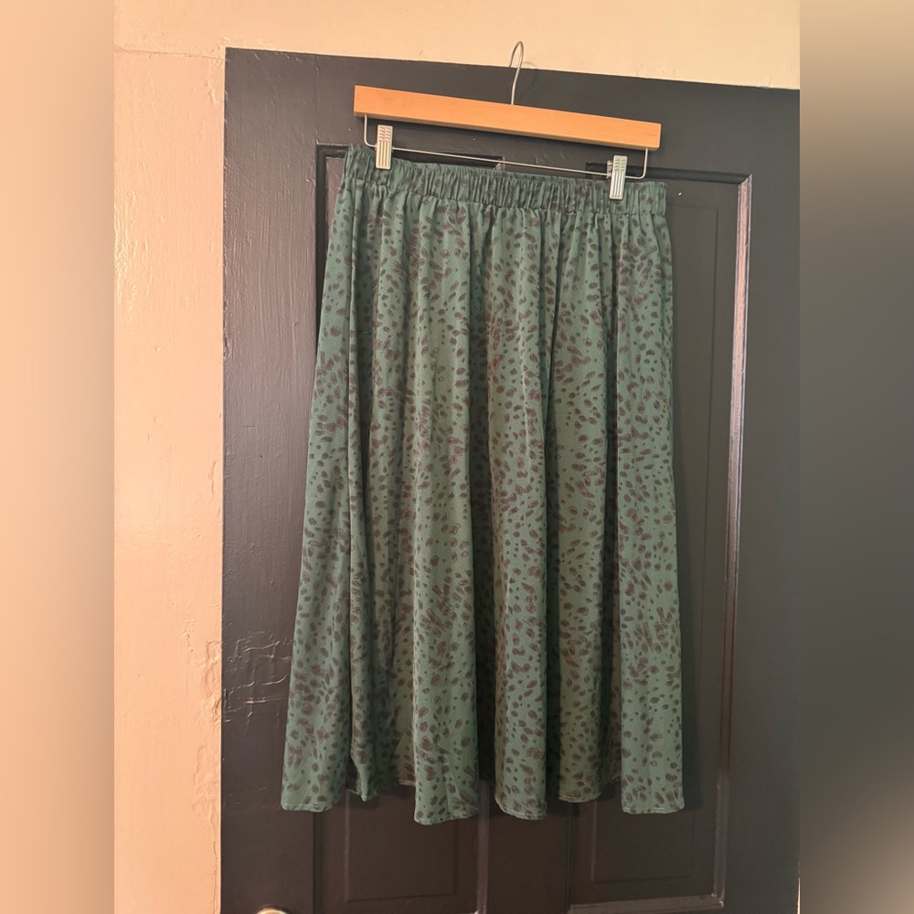 SHEIN Green Patterned A-Line Skirt